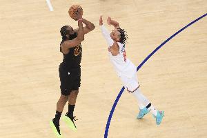 经典37开！ESPN预测明日东决G2胜率：骑士28.5% 尼克斯71.5%